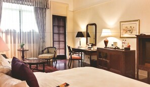 Classic Room, 1 King Bed | View from room