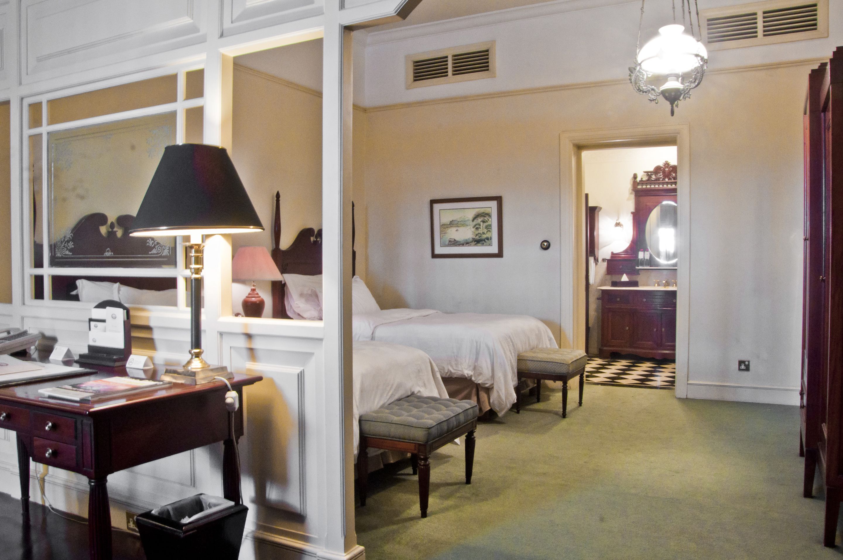 heritage suite twin bed | view from room