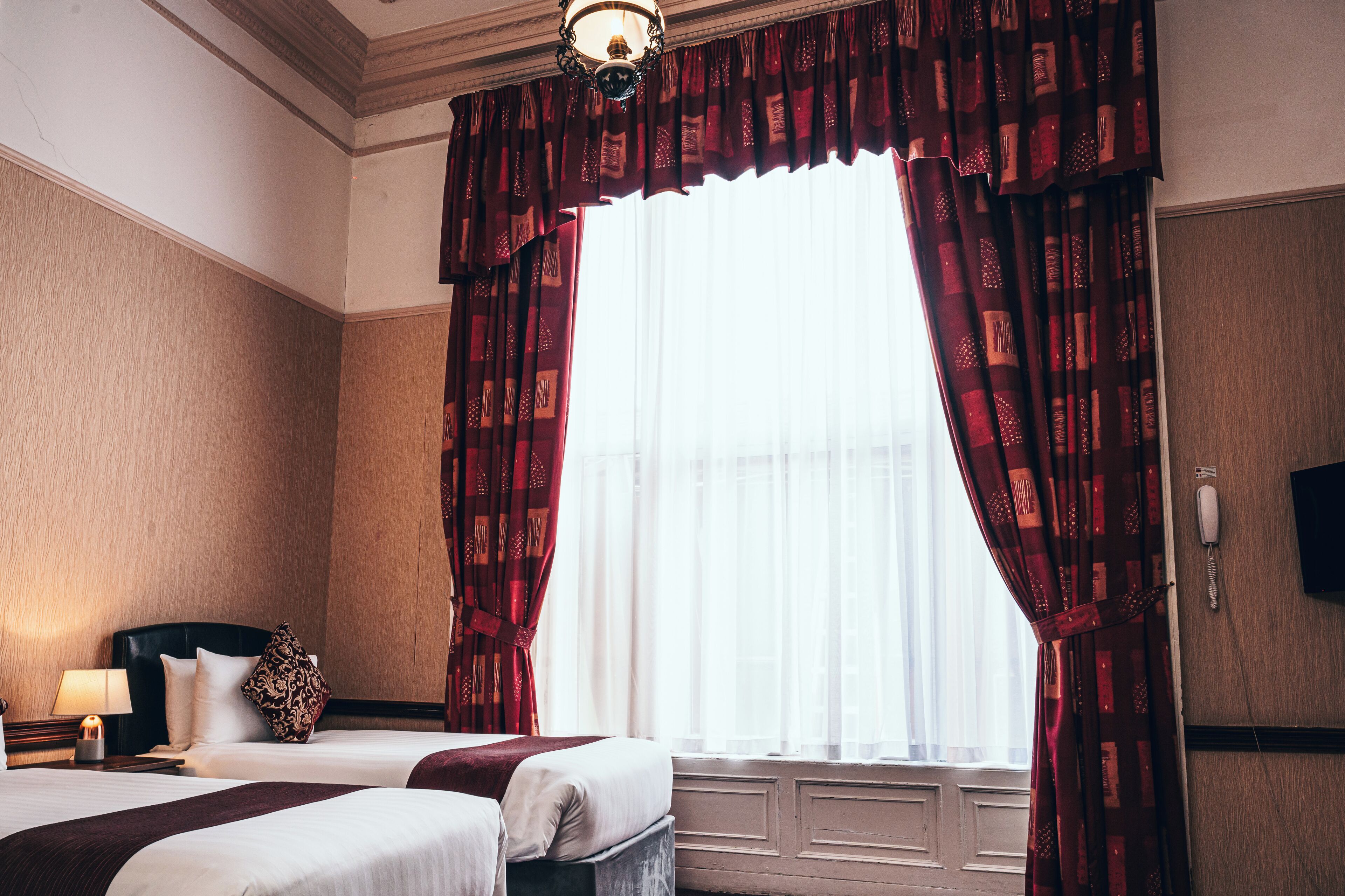 Photo - Russell Court Hotel