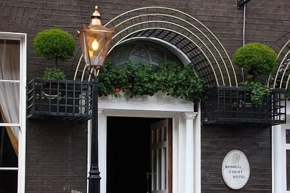 Russell Court Hotel