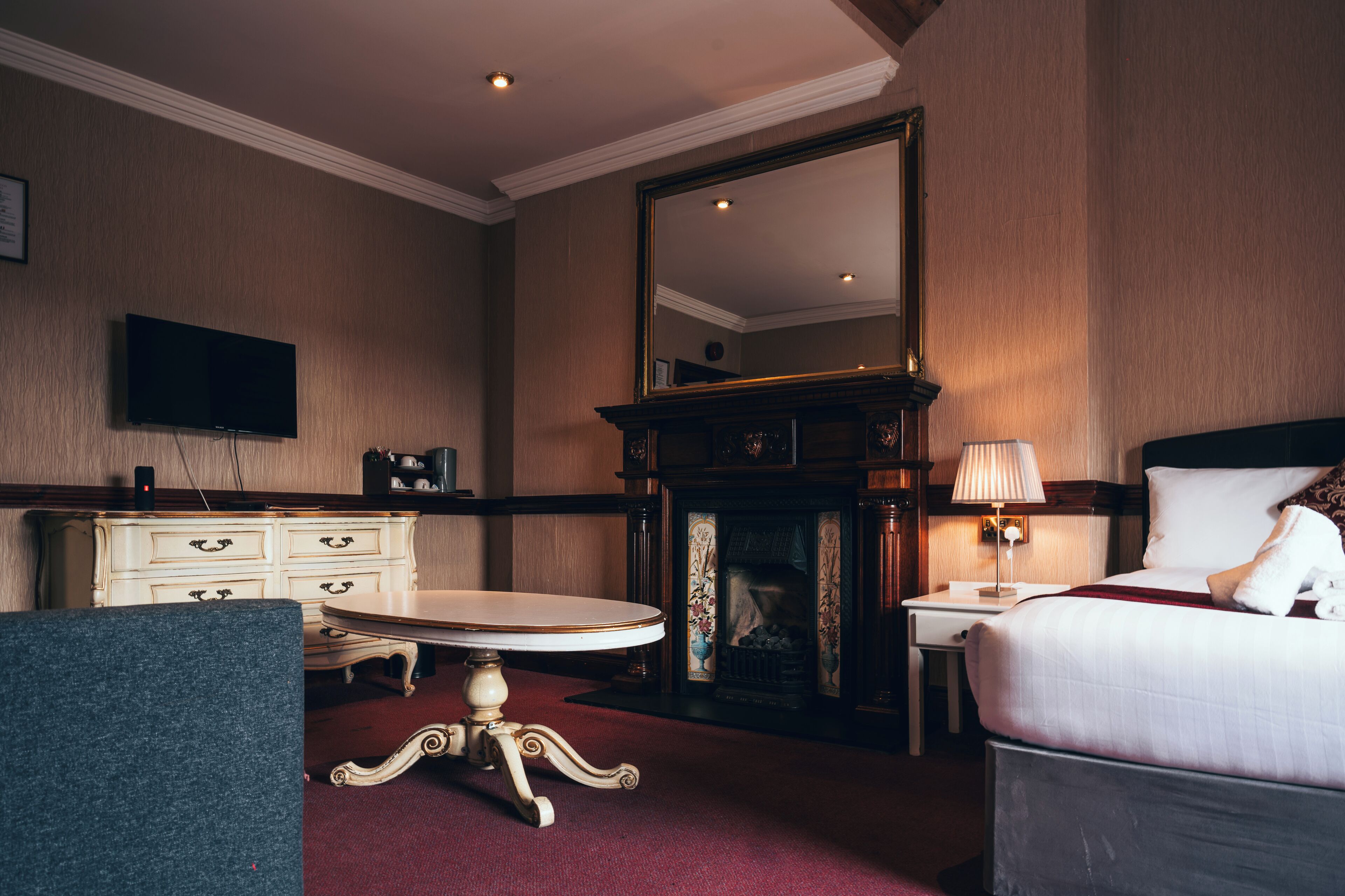 Photo - Russell Court Hotel