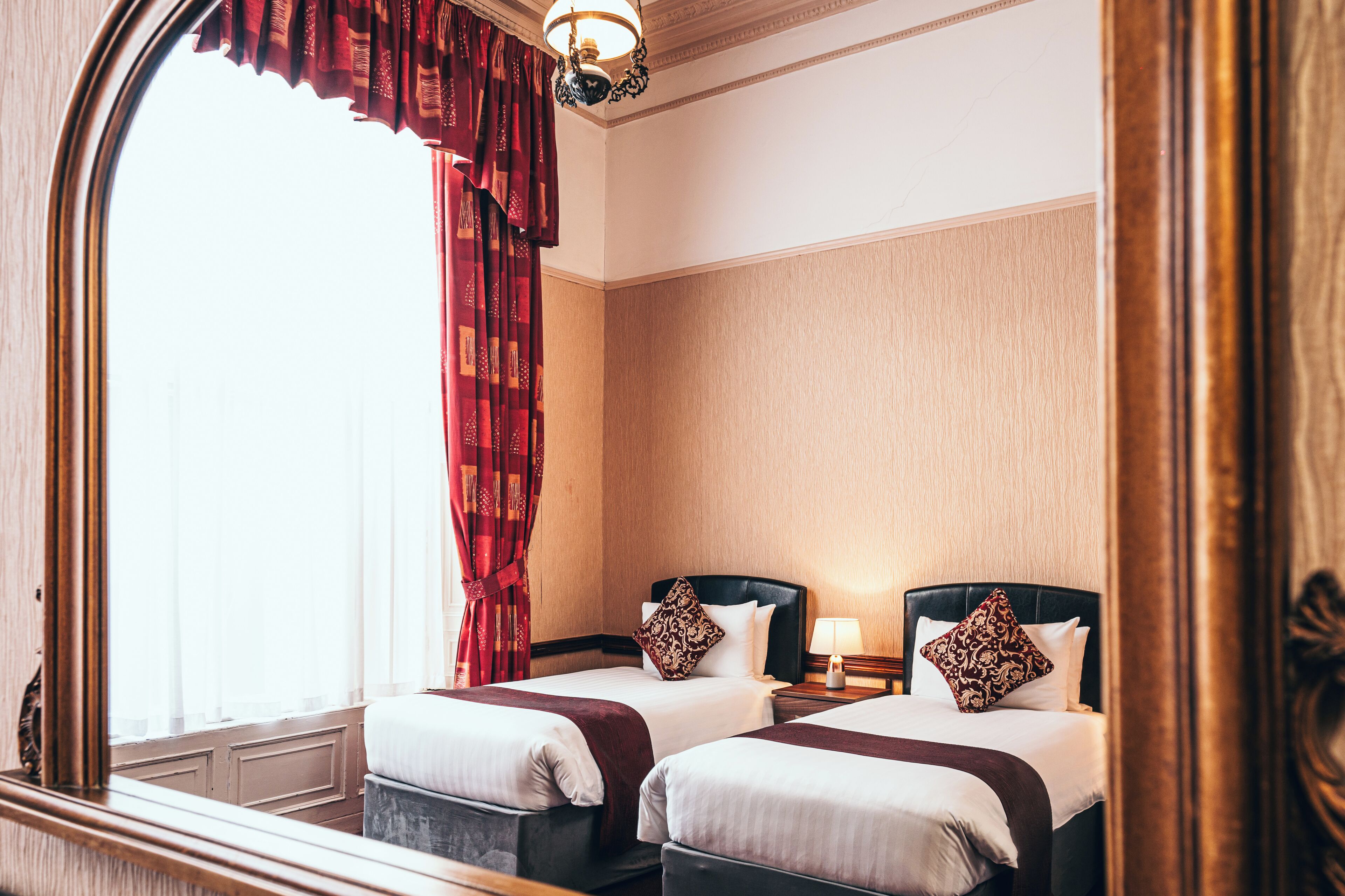 Photo - Russell Court Hotel