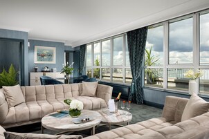 In-room safe, desk, laptop workspace, iron/ironing board