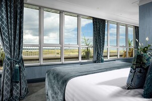 In-room safe, desk, laptop workspace, iron/ironing board