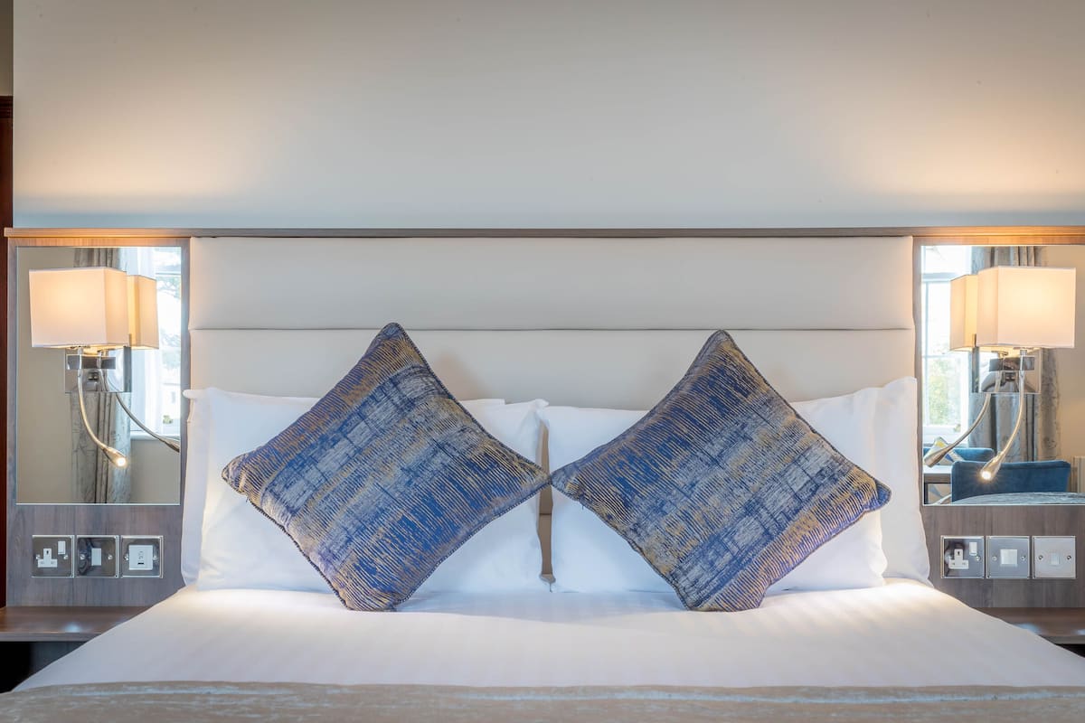 1 bedroom, in-room safe, desk, laptop workspace