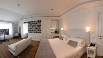Junior Suite (Teatro)