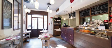 Lunch and dinner served