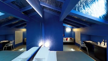 1 bedroom, premium bedding, down duvets, minibar