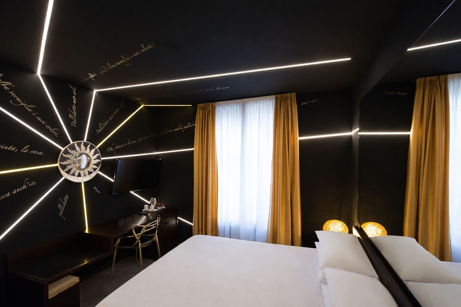 ARTSY room | Premium bedding, down duvets, minibar, in-room safe