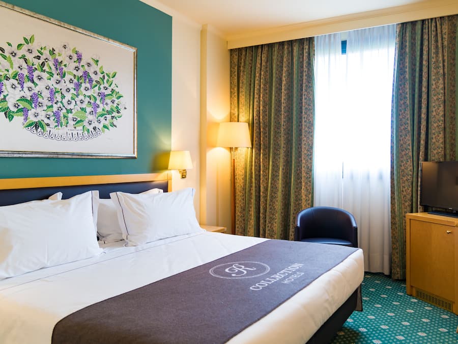 Classic Double or Twin Room | Premium bedding, down comforters, minibar, in-room safe