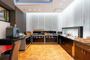 Daily continental breakfast (EUR 9 per person) - Jet Hotel, Sure Hotel Collection by Best Western (Gallarate)