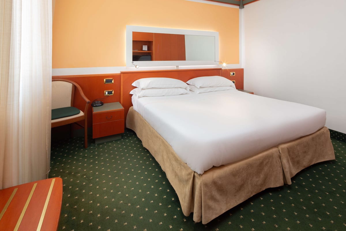Economy Double Room | Premium bedding, down comforters, Select Comfort beds, in-room safe