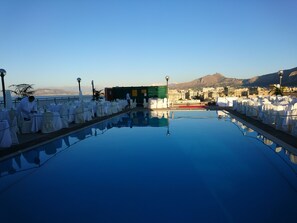 Outdoor pool, sun loungers