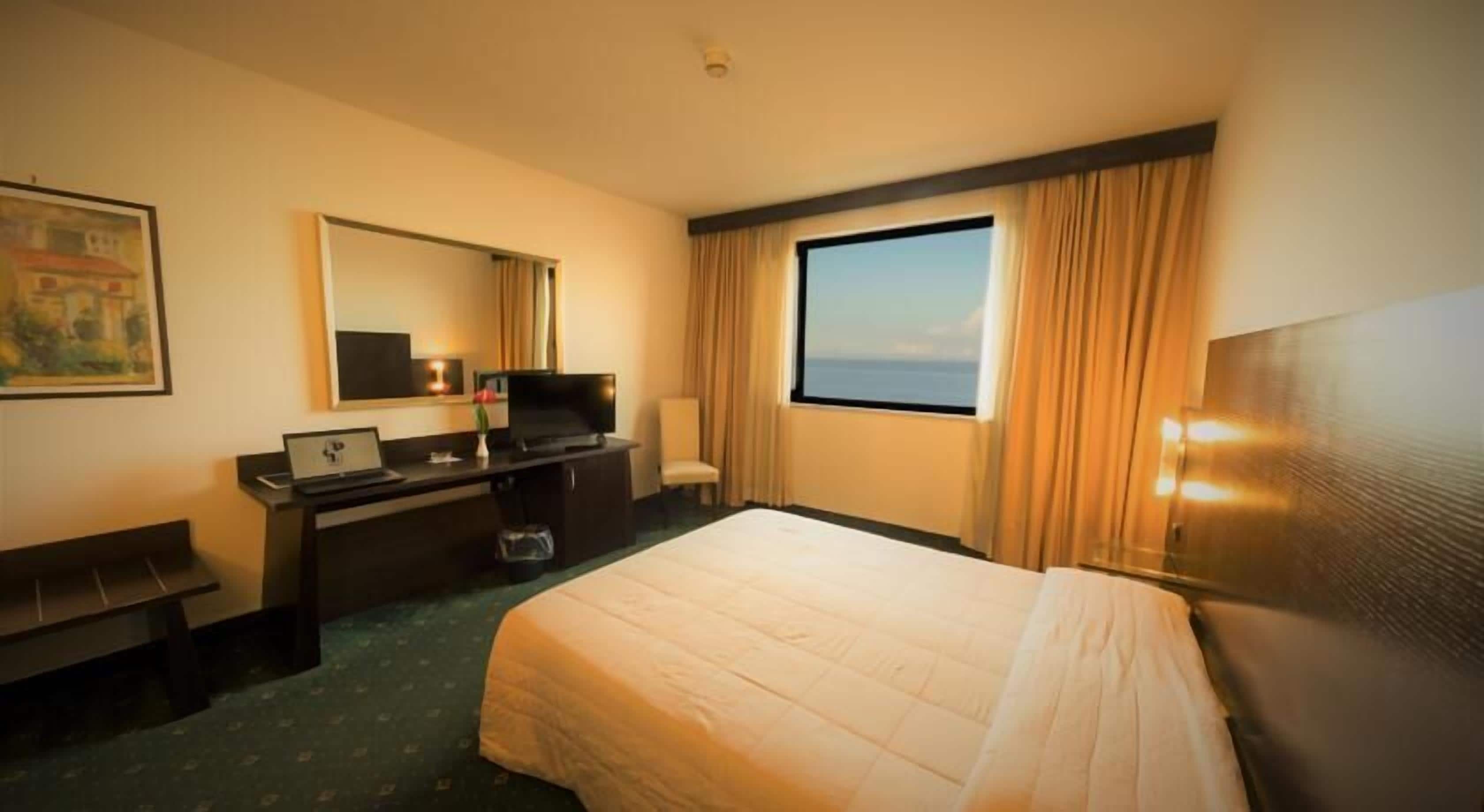 Minibar, in-room safe, desk, blackout drapes
