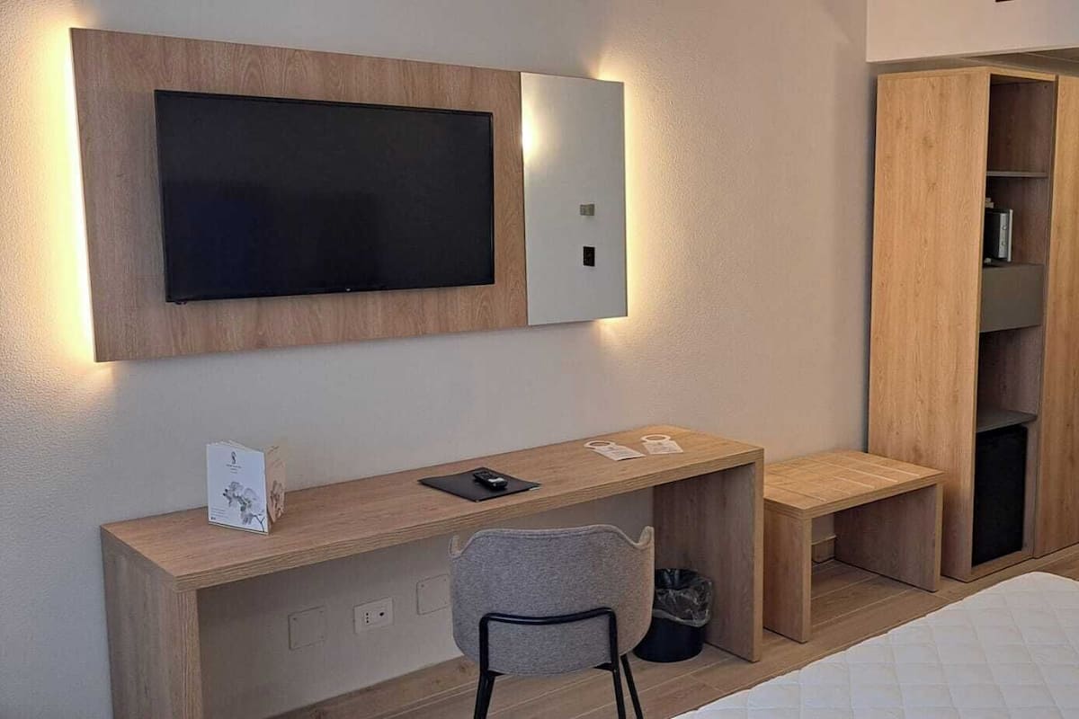 Minibar, in-room safe, desk, blackout drapes