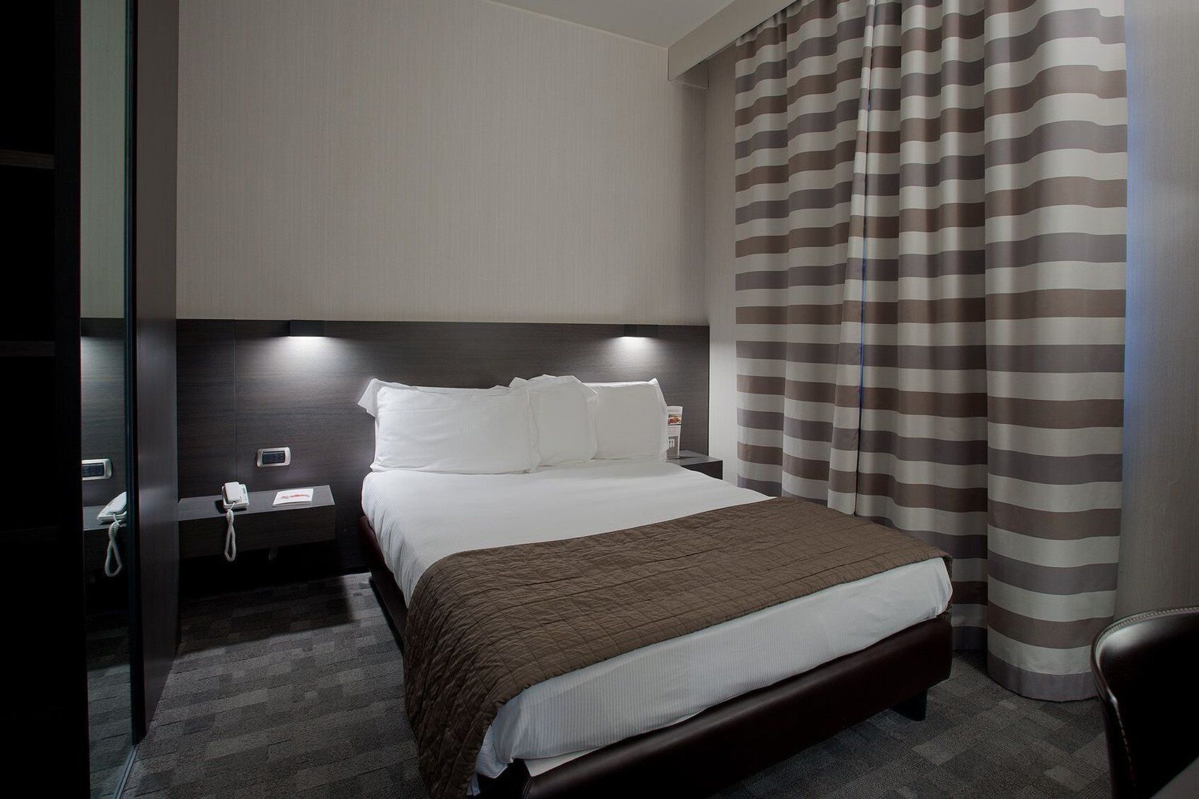 1 bedroom, minibar, in-room safe, desk