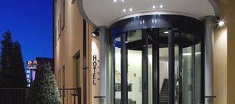Hotel Ovest