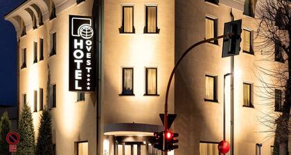 Hotel Ovest