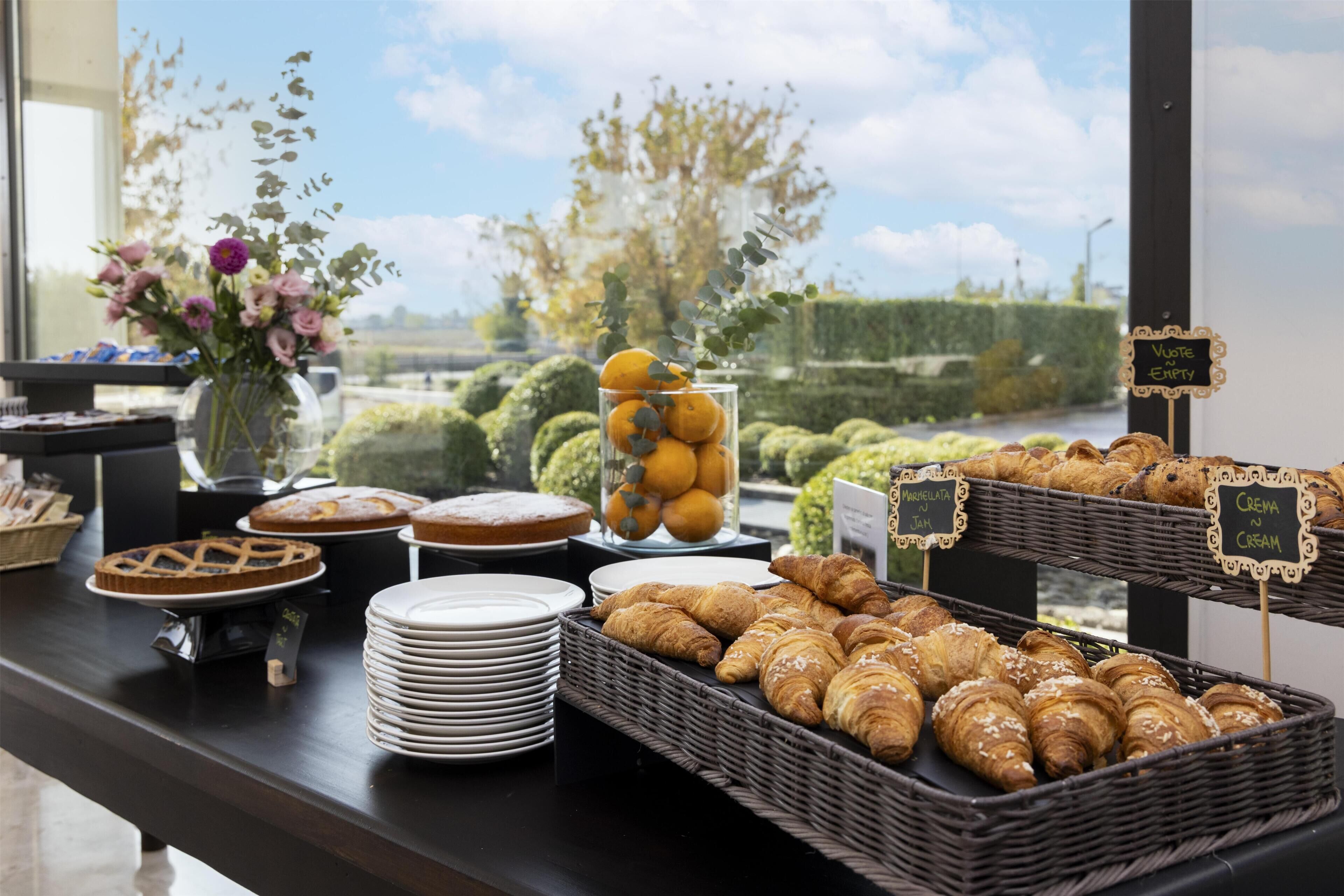 Desayuno buffet todos los días (con cargo)