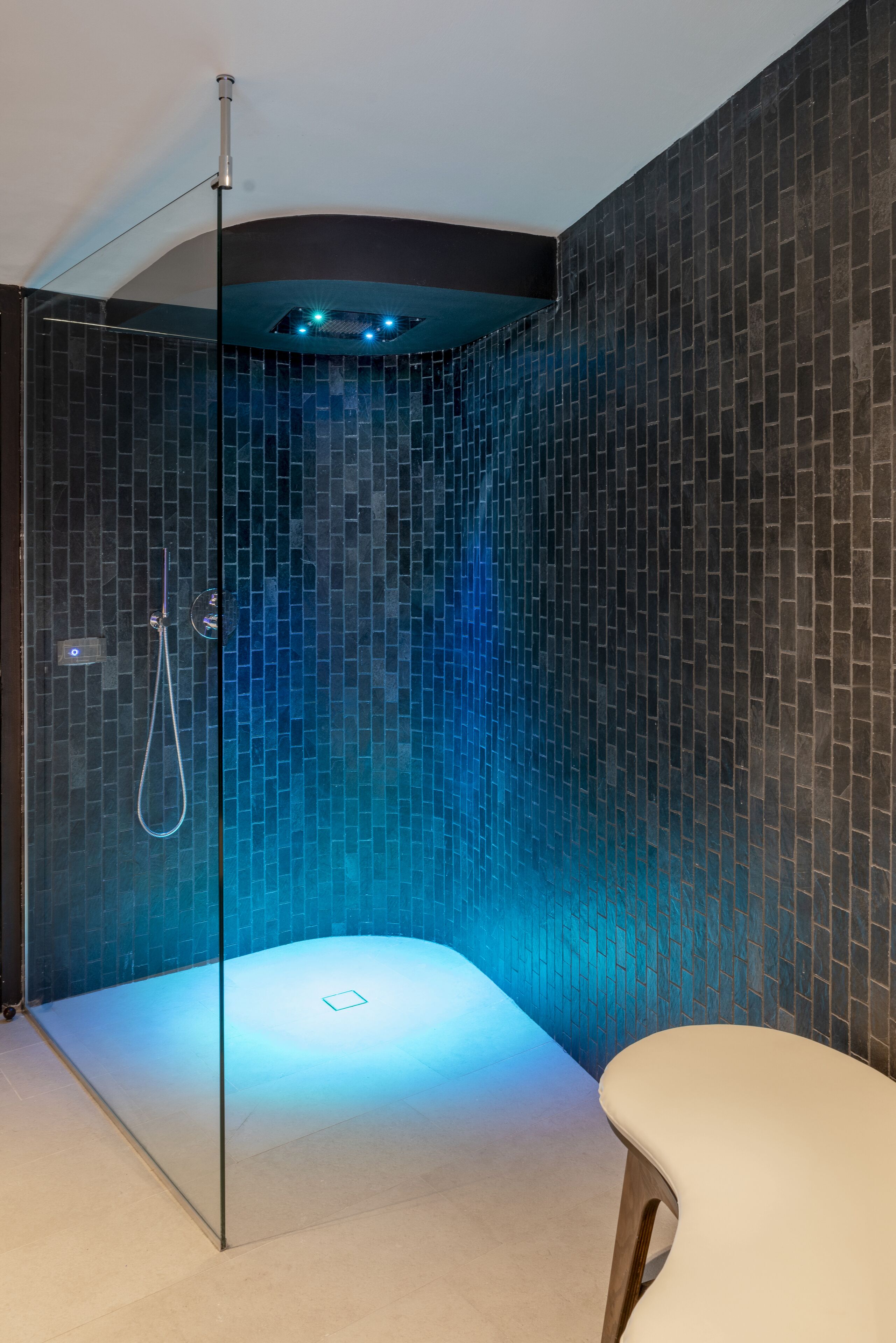 sauna, hot tub, steam room