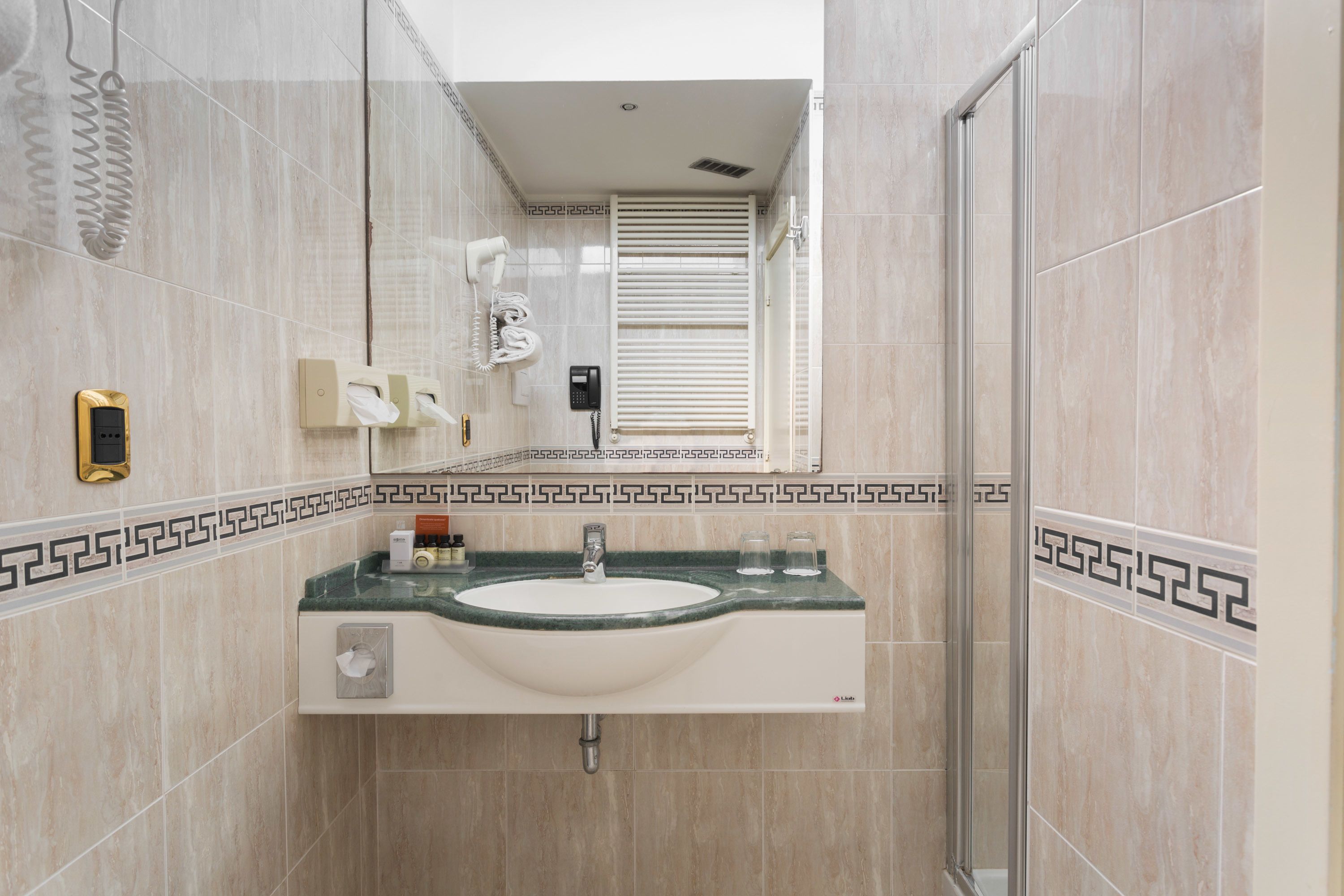 standard room, balcony | bathroom | free toiletries, hair dryer, bidet, towels