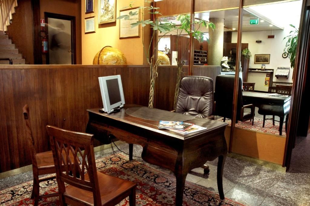 Photo - Hotel Napoleon Rimini – City & Station