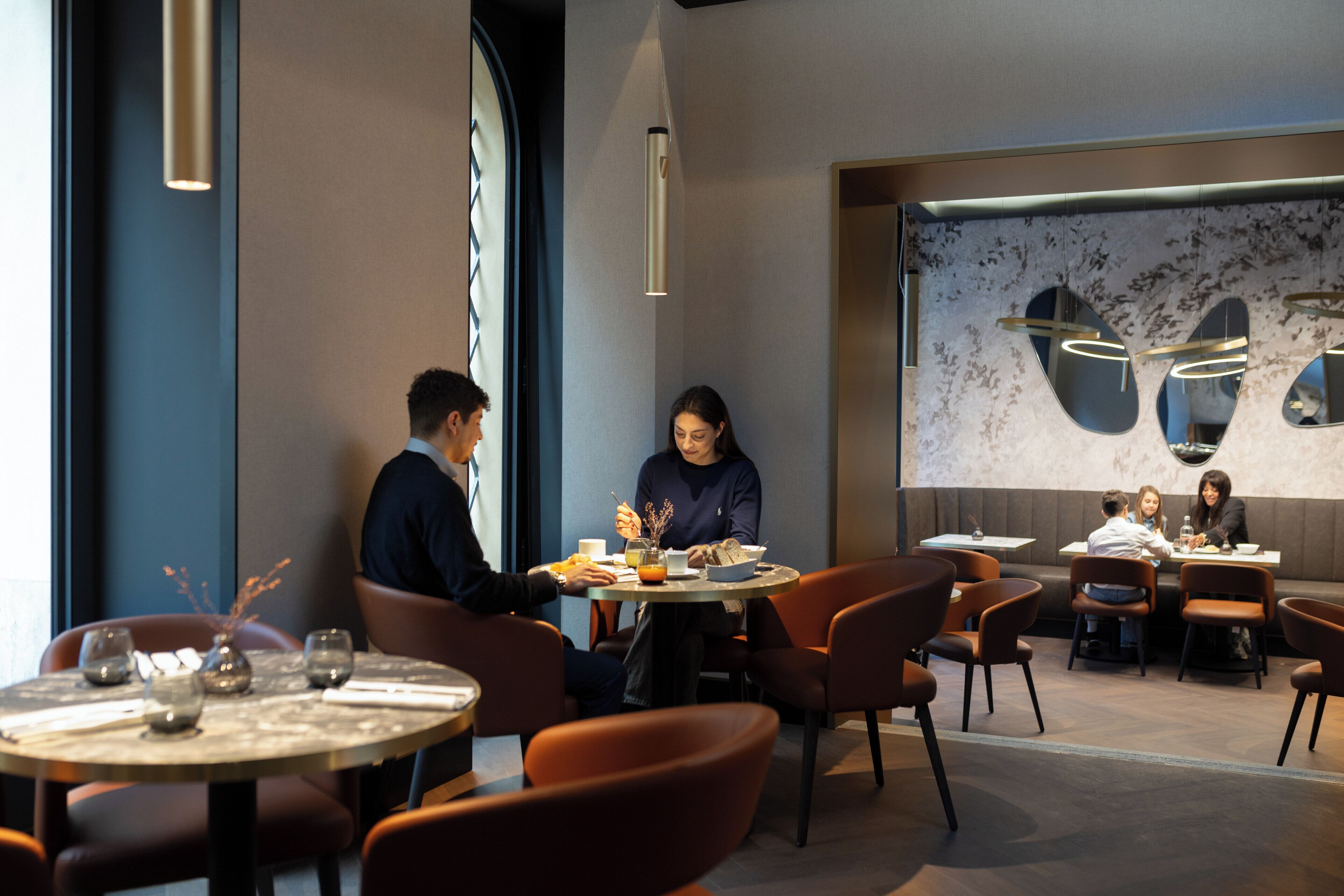 Tägliches Frühstücksbuffet gegen Gebühr