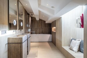 公寓 | 浴室 | 淋浴設備、免費梳洗用品、風筒、拖鞋