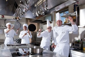 Souper servi sur place, restaurant en plein air 