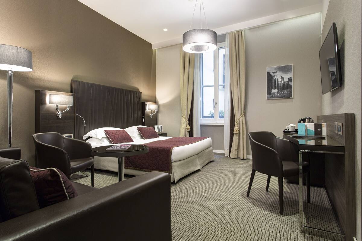 Premium bedding, memory foam beds, minibar (free items), in-room safe