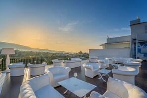 2 bars/lounges, rooftop bar - Majestic Palace Hotel (Sant'Agnello)