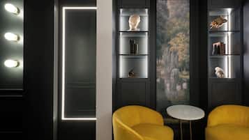 Superior Room, Pool View | Premium bedding, minibar, in-room safe, desk