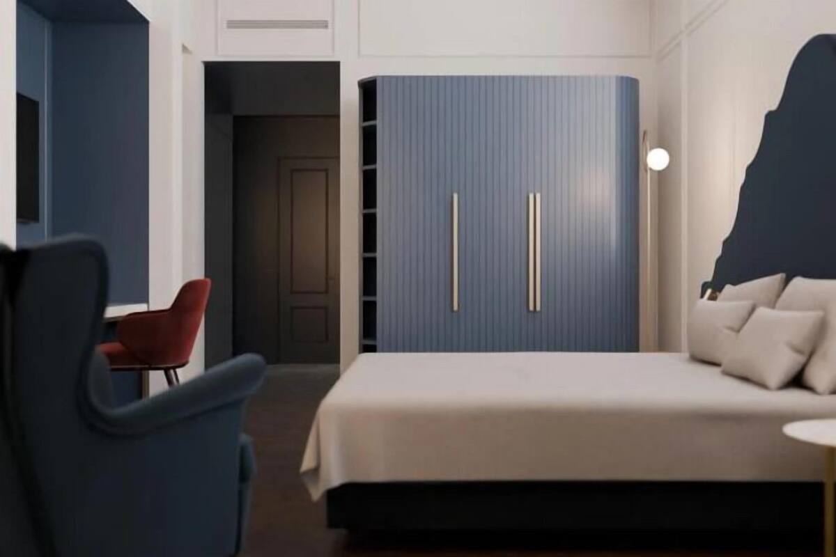 Minibar, in-room safe, desk, blackout curtains