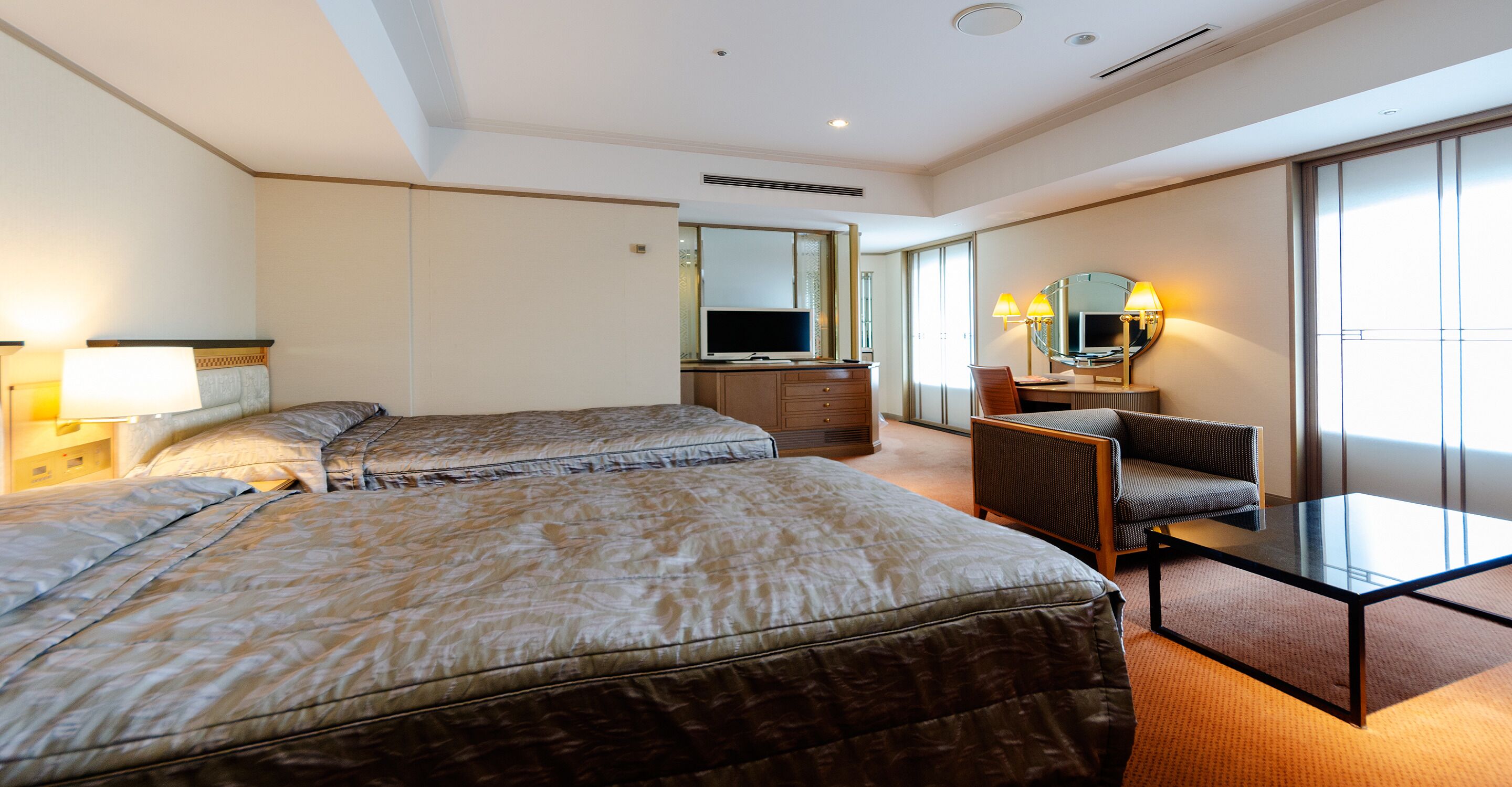 superior twin room, harbor view, non smoking | 1 bedroom, in-room safe, individually furnished, desk