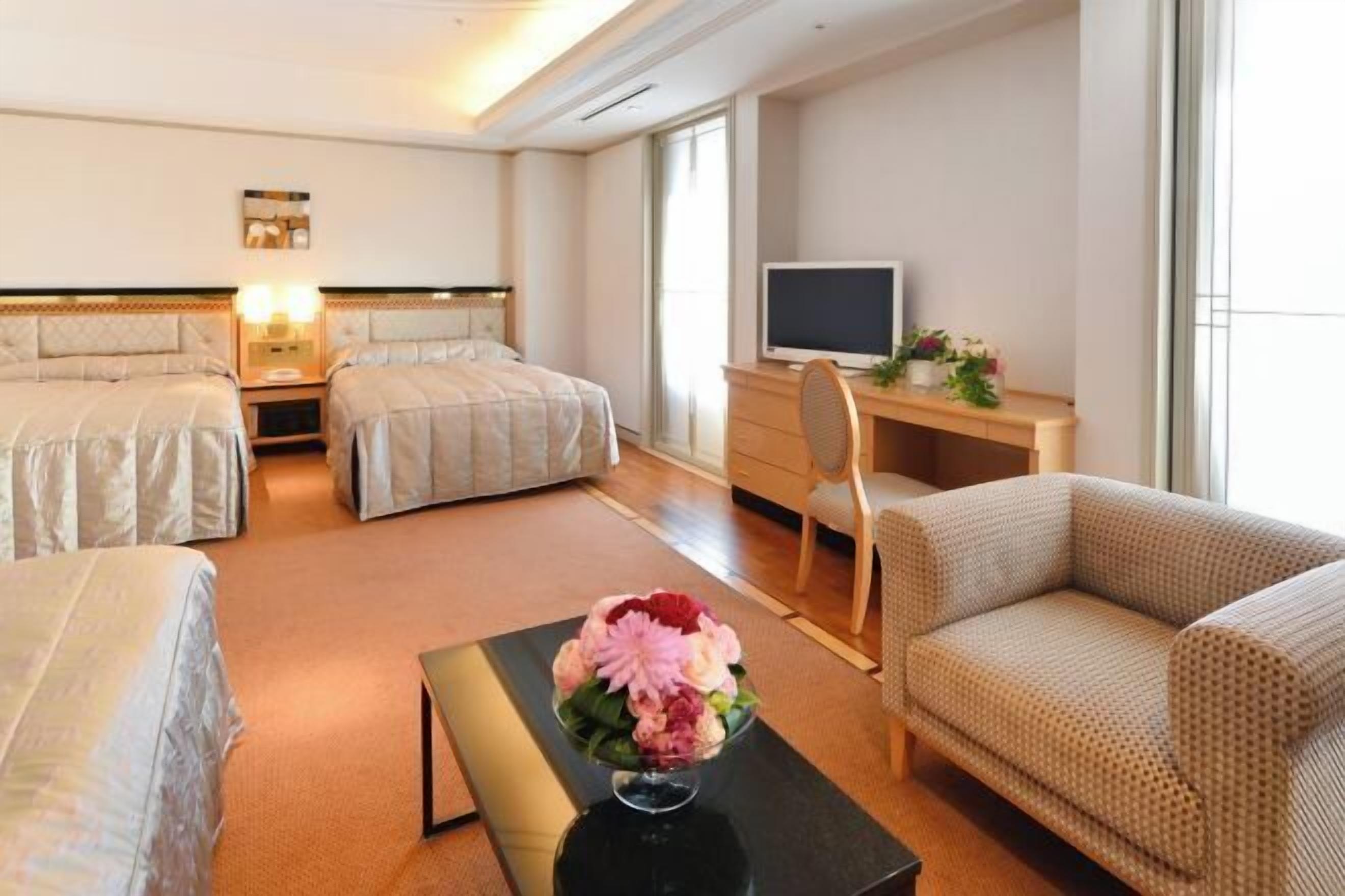 In-room safe, individually furnished, desk, blackout curtains