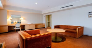 In-room safe, individually furnished, desk, blackout drapes