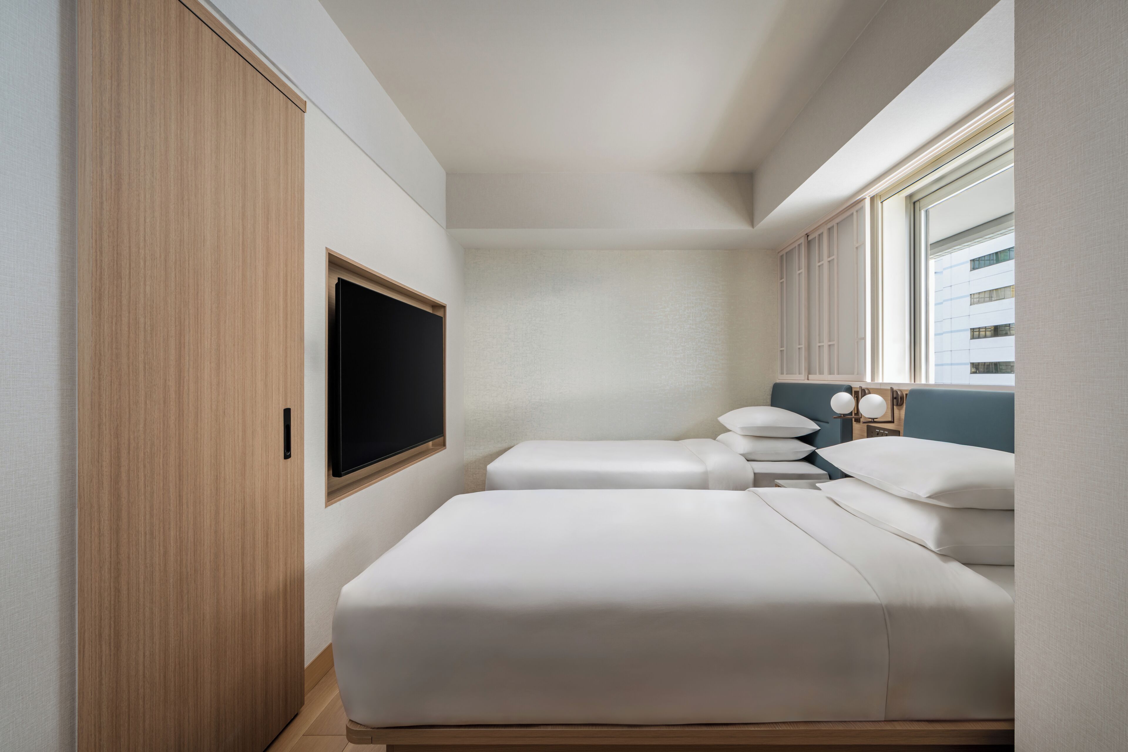 Premium bedding, minibar, in-room safe, individually furnished