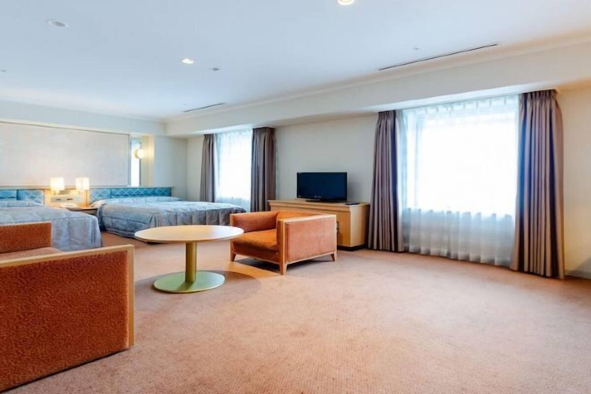 In-room safe, individually furnished, desk, blackout curtains