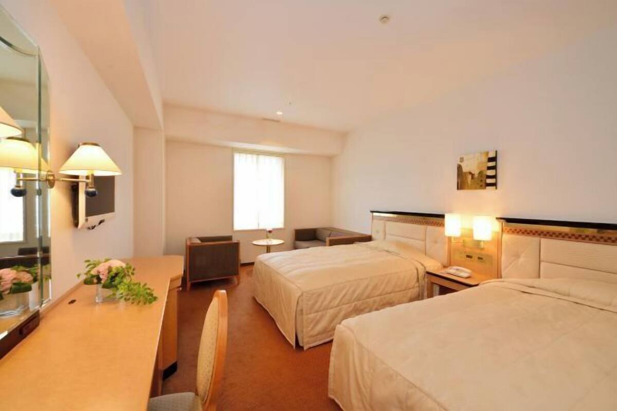 In-room safe, individually furnished, desk, blackout curtains