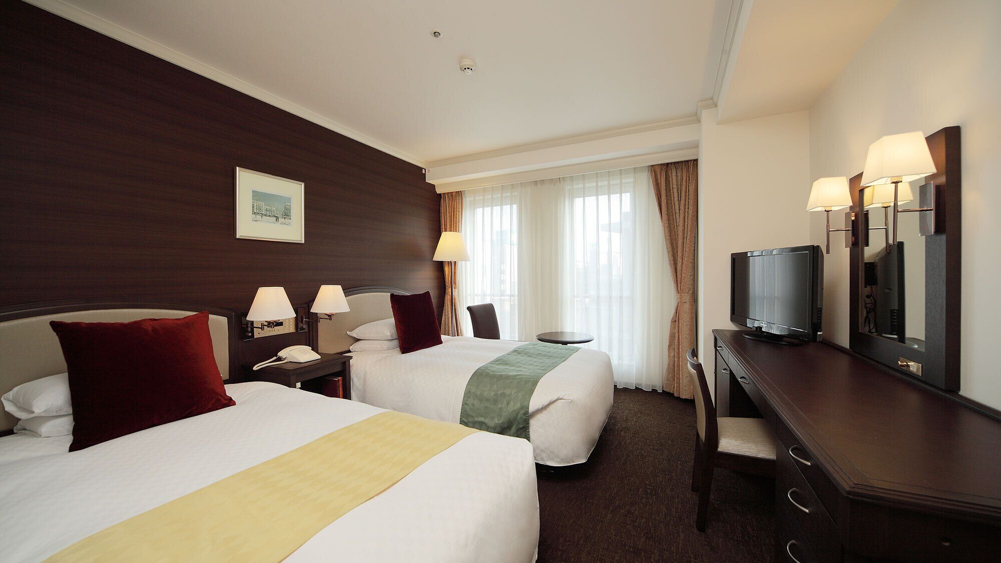In-room safe, individually decorated, individually furnished, desk