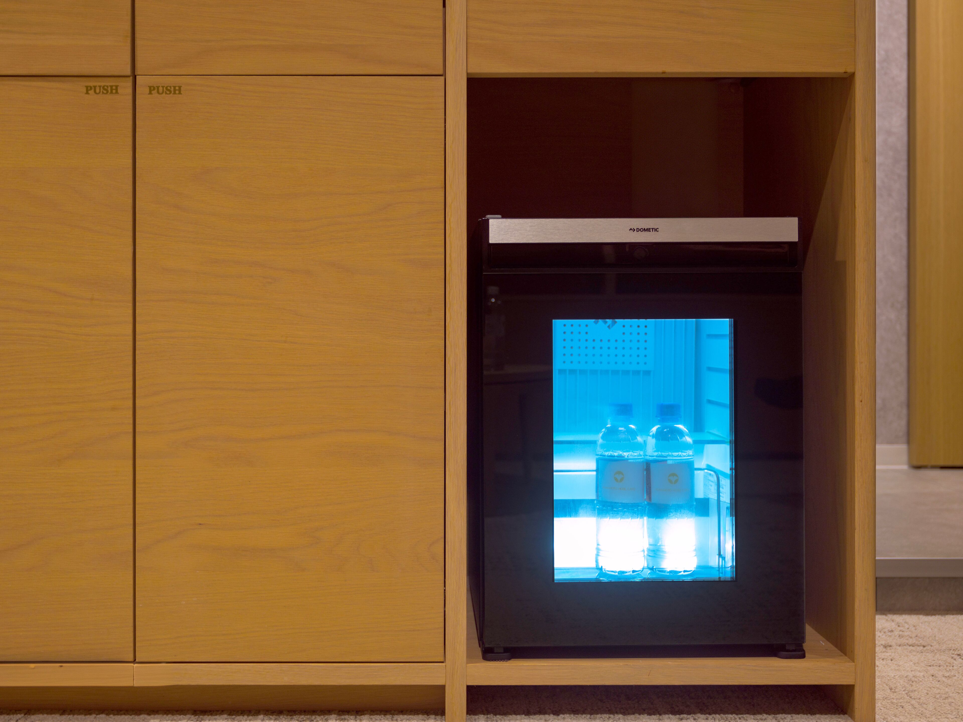 deluxe room, non smoking, city view (king double) | in-room safe, individually decorated, individually furnished, desk