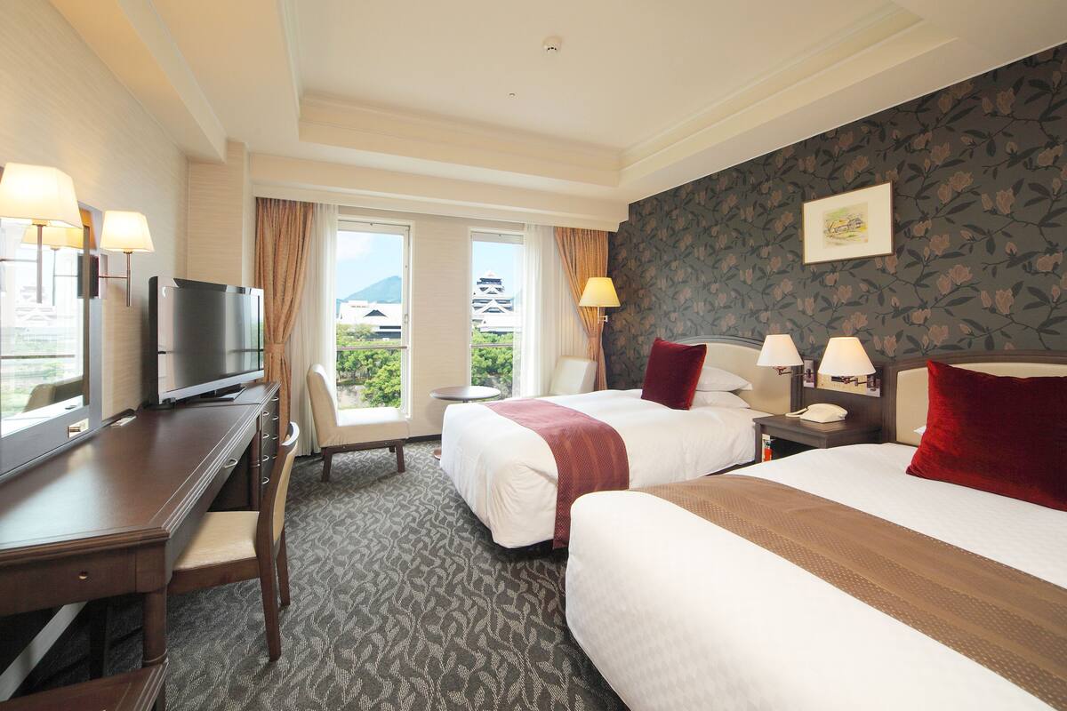 Superior Twin Room with Castle View Non Smoking | View from room