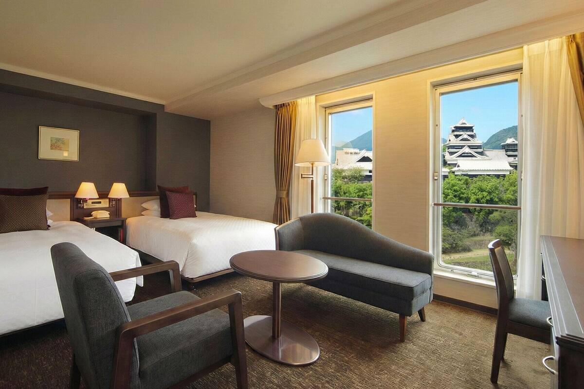 In-room safe, desk, soundproofing, WiFi (free)