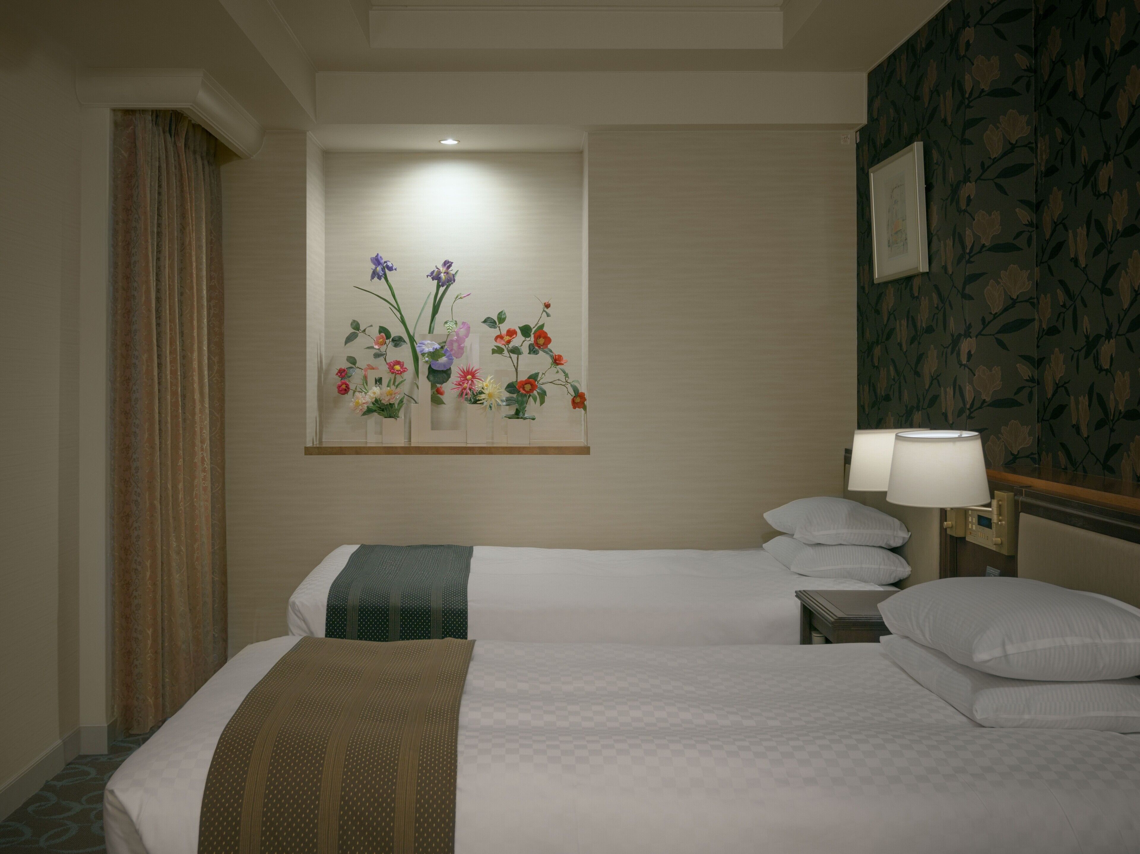 In-room safe, individually decorated, individually furnished, desk