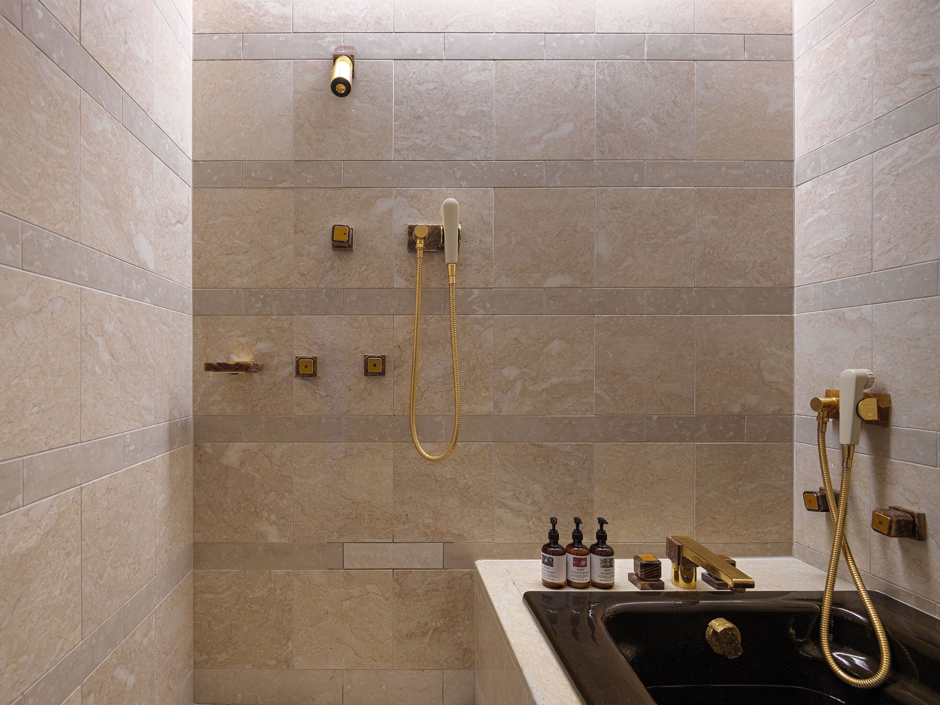 royal twin room, non smoking (castle view,) | bathroom | combined shower/bathtub, deep-soaking bathtub, free toiletries