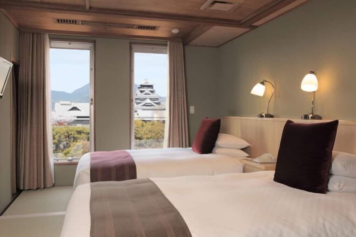 In-room safe, individually decorated, individually furnished, desk