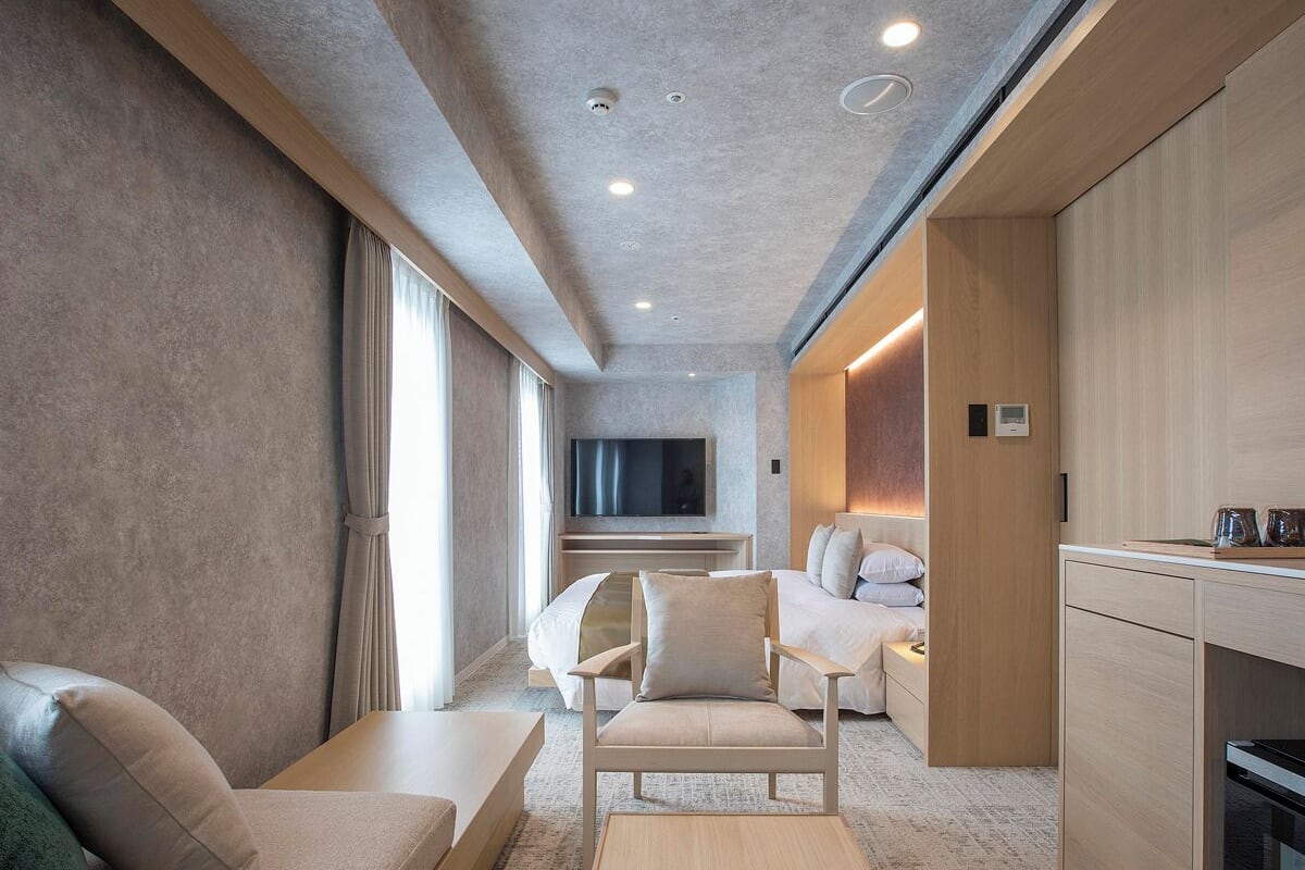Quarto luxo, para não fumantes, vista para a cidade (Qeen, double) | Cofres nos quartos, individualmente decorados