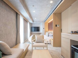 Deluxe Room, Non Smoking, City View (Qeen, double) | 1 bedroom, in-room safe, individually decorated, individually furnished