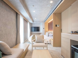 Deluxe-Zimmer, Nichtraucher, Stadtblick (Qeen, double) | Zimmersafe, individuell dekoriert, individuell eingerichtet