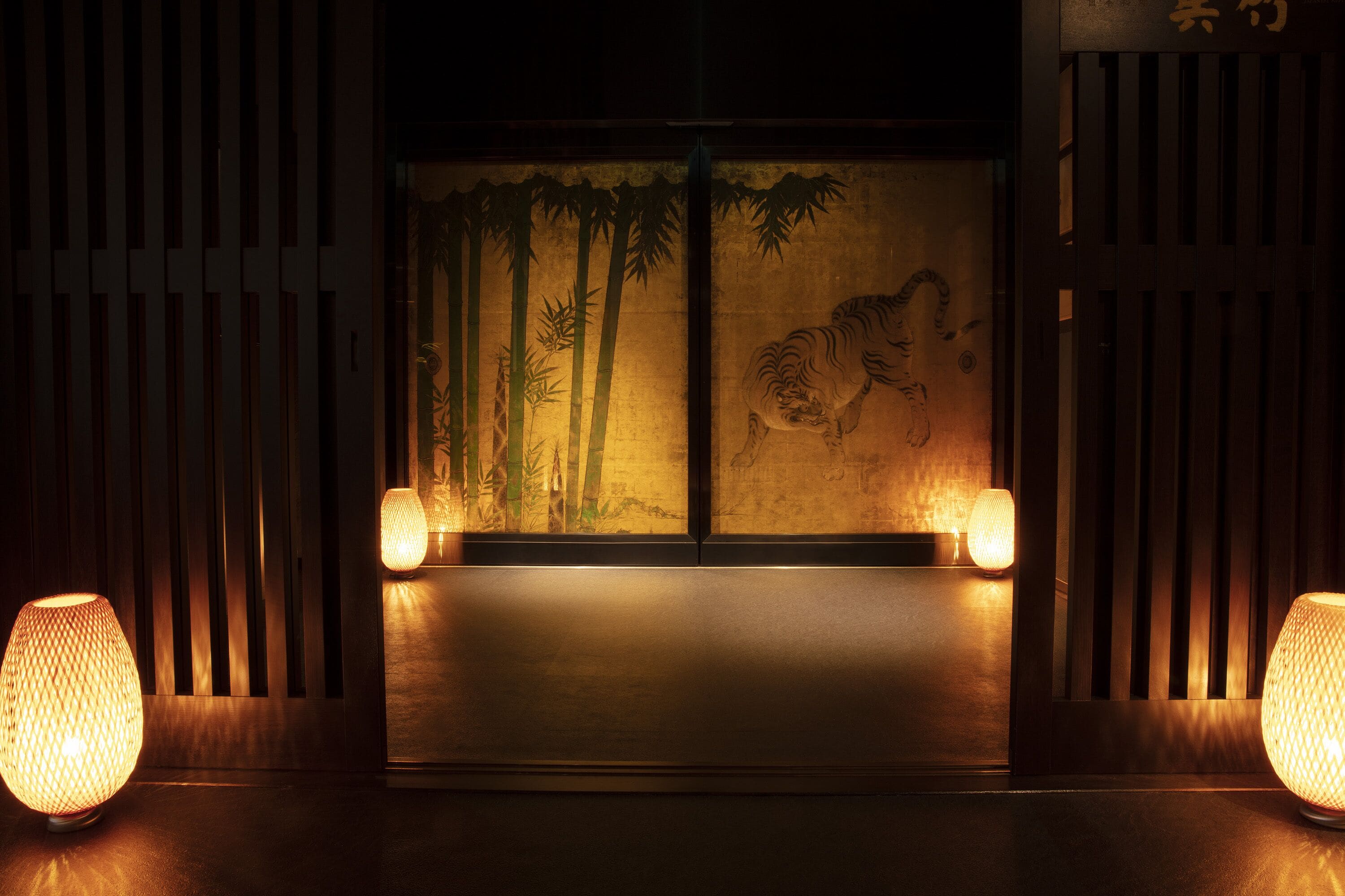 5 restaurants, breakfast, lunch, dinner served; japanese cuisine